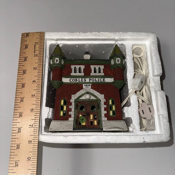 VINTAGE HERITAGE VILLAGE POLICE STATION - Picture 8 of 8